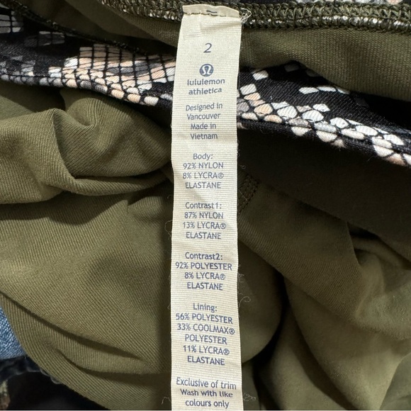 Lululemon Sunset Salutation Crop Size 2/ Fatigue Green Fold Over Waistband - Picture 8 of 9